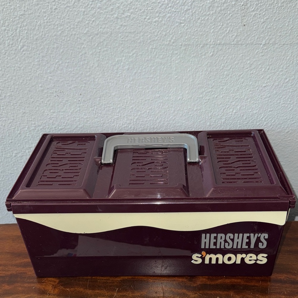 Hershey’s S'mores Caddy Organizer Storage Box Carry Case  Campfire Kids